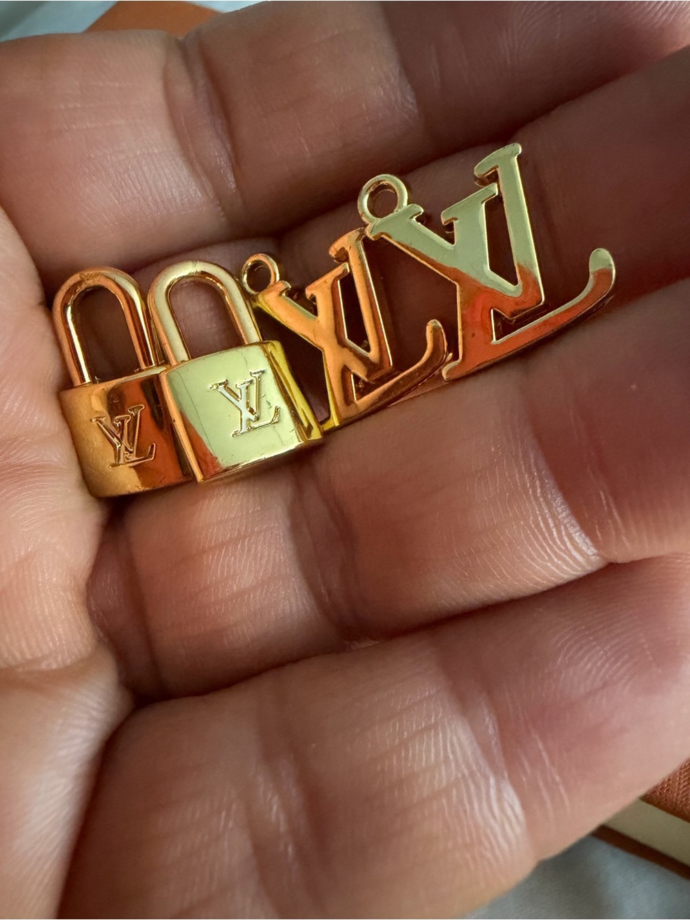 Unbranded Gold Lock and Letter Charm Keychain Set of 4 - Picture 2 of 8